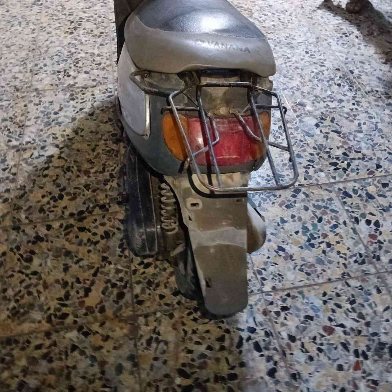 السلام عليكم هذن الدراجات مابيهن شي نكره تشتغل وحده مفتوحه والثاني ما مفتوحه السعر اثنينهن 600 المكان كربلاء  للستفسار اتصل ***********واتساب
