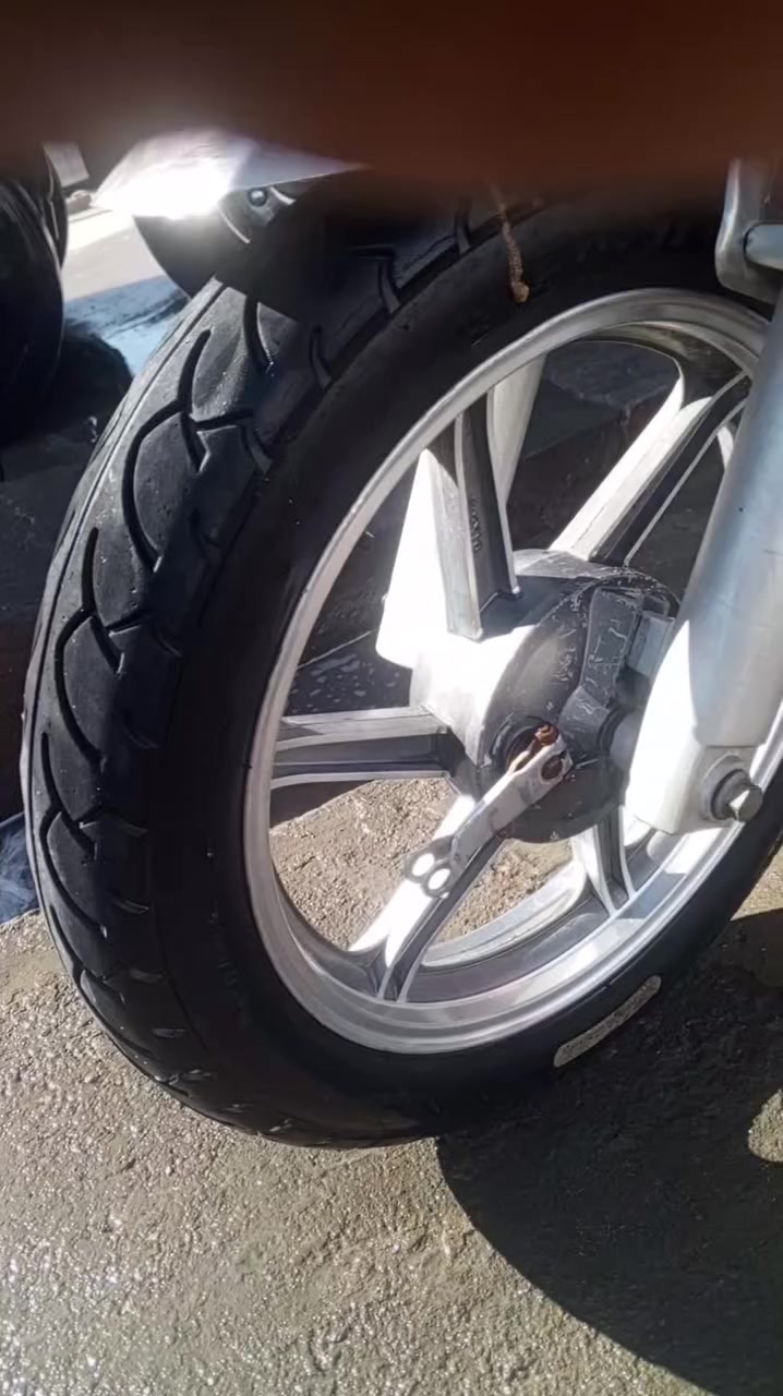 نعيد النشر بسب الدعوه الكاذبه ستوته البيع فحل شخاوان موديل 14 محرك 22 فحل فقط خياس بلباب اليوره فقط 5اواق بيهه هندر سلف بس تريد باتري مرات تشغل سلف مرات ماتشتغل بلواقع الحله رقم *********** مكان السعديه حمرين
