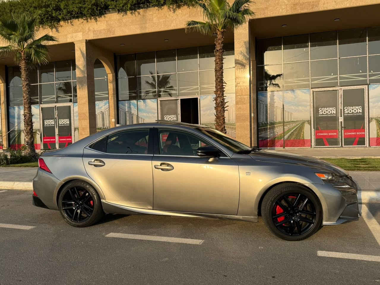 السلام عليكم،
للبيع (LEXUS IS300F موديل 2016)
فول مواصفات 
بيه ثلاثة قطعات امامي
*********** واتساب
138$
السيارة من السليمانية.
