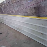 ساندويشه نضيفه للبيع الطول 12متر للستفسار 07883499888 الخاص مفتوح