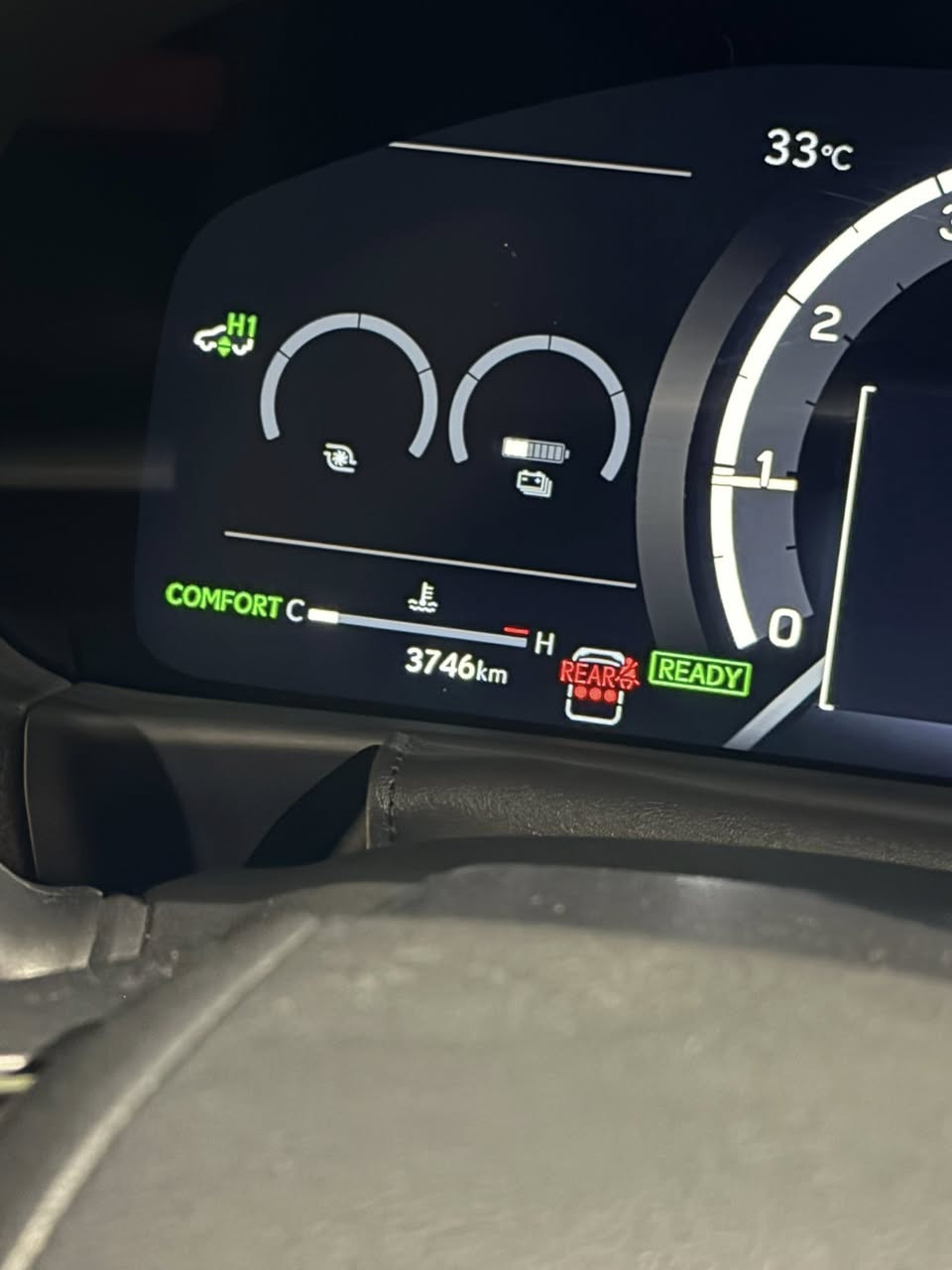 لكزس  F Sport 2025 LX700 هايبرد للبيع�ماشية فقط 3000 كم مكفولة بالكامل من كل شي�لون أسود، مغلفةبالكامل، �للجادين فقط 📞
رقم بغداد مميز
***********
