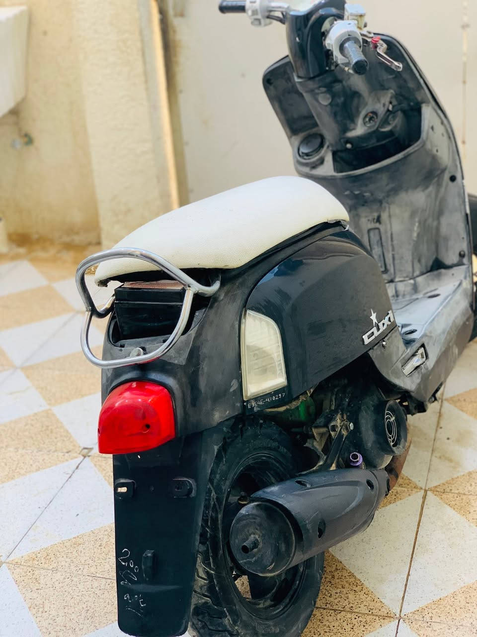 سلام عليكم بوليس للبيع عوزه بس كابريتر طوف كلشي ما عوزه دراجه خير من الله السعر550وبيه مجال مكاني كوت حي الحيكم الرقم ***********
