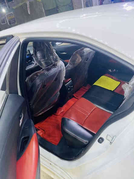 للبيع كورلا موديل 2023
فول مواصفات 
بصمه 
فتحة 
كامرة 
شاشة 
معروفة مواصفاتهة 
كير مكينه تبريد كلة مكفول 
ماشية 62 كيلو 
مكفولة السيارة ماعدا بارد بين الباب والجاملغ مال السايق  
رقم بغداد بأسمي تحويل ثاني يوم للاستفسار ***********
***********
