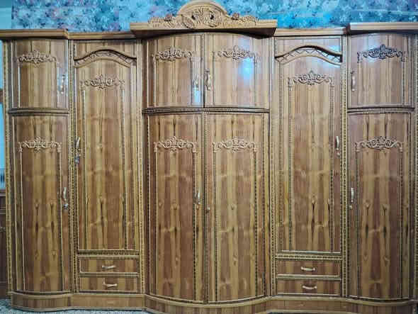 سلام عليكم غرفة نوم للبيع
5 قطع السعر 800و50 وبيها مجال بسيط المكان بغداد المدائن رقم الهاتف ***********
