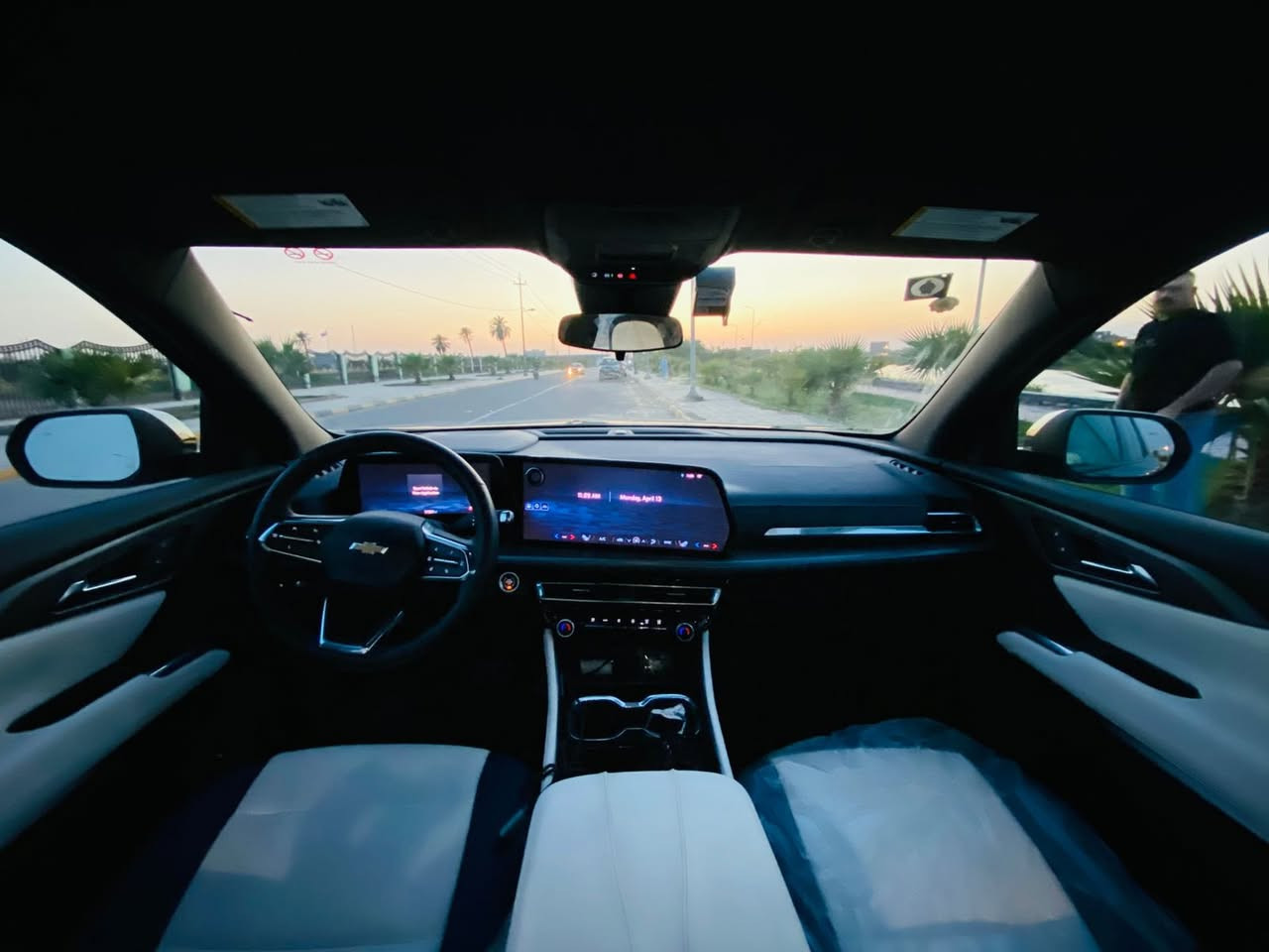 ترافرس 2025 LT
مرقم شهداء ميسان 
تبديل بنيد فقط
محرك 4 سلندر 2500 تيربو 
السعر280 ورقة
***********
العنوان ميسان
