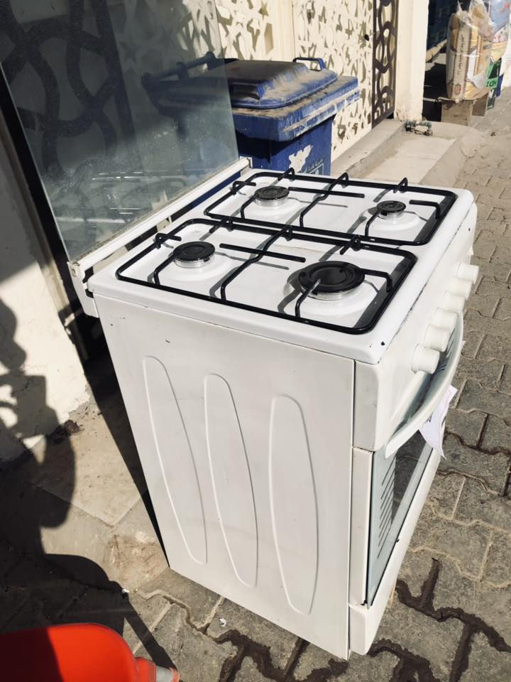 السلام عليكم
طباخ للبيع نضيف جداً 
كله شغال على الفحص 
عنواني حله قرب جسر الاطباء شارع العمار 

رقم صاحب الطباخ ‭

‭٠٧٨٣ ٨٠٠ ٢٥٧٩‬
