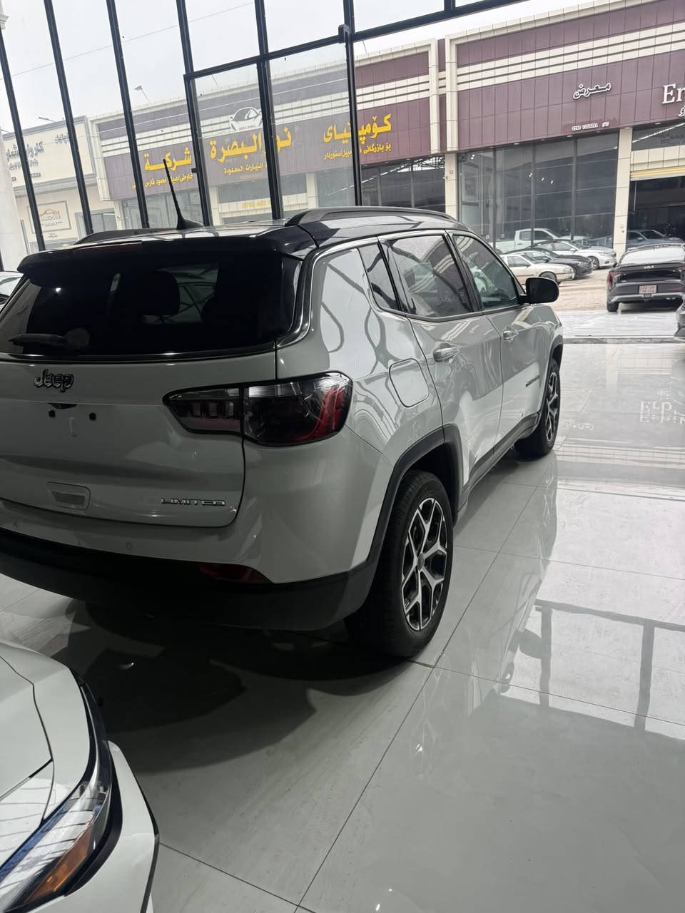 لبيع جيب كومباس 2025موصفات لمتدد ماشي 5الف سيار حادث فقط دحميه امامي سيار بدون صبخ بدون ملاحضات ارباك سستم مكان سيار اربيل شركة خليل محمد علي سعر 165ورقه بدون رقم يترقم شمالي رقم شاصي دخال منشور ***********
