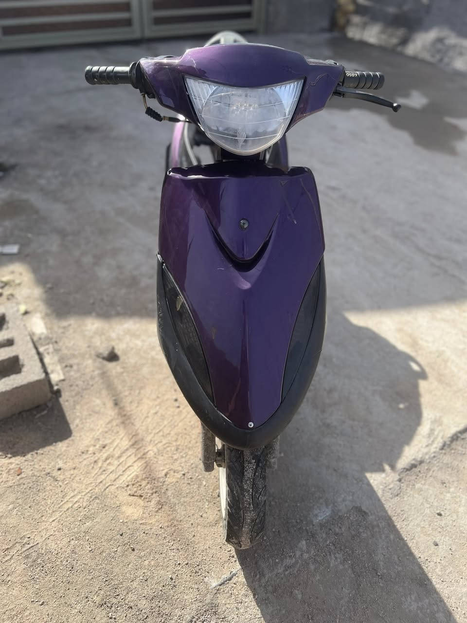 دراجه ماكس مفتوح للبيع تعمير جديد السعر 650الف وبيهه مجال كلشي بيهه شغال سلف لايتات بگ لايت اشاير العنوان البصرة قضاء المدينة رقم التلفون ***********
