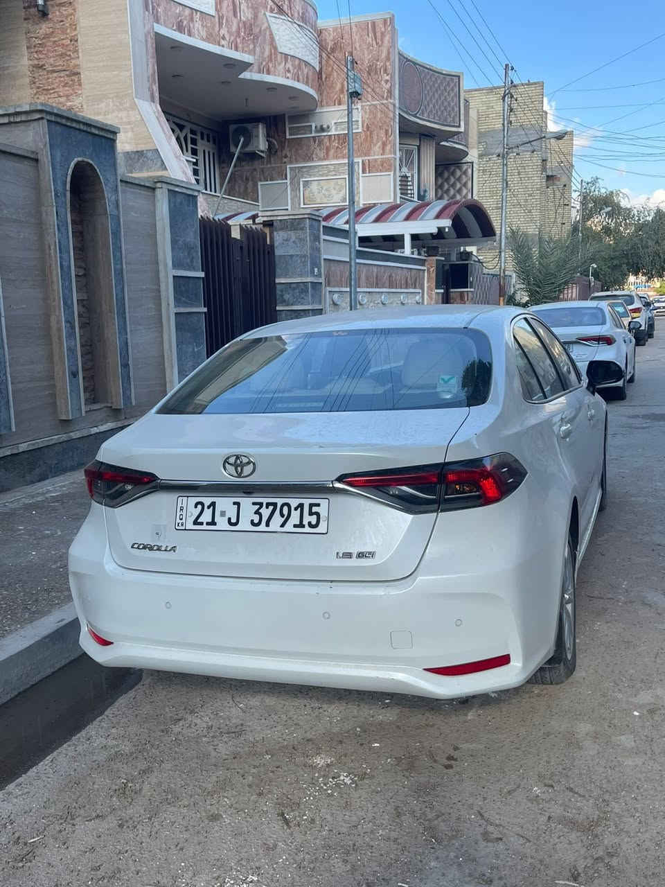 السلام عليكم
اقرة كل المواصفات وتاكد من الضرر يلا تتصل 

 تويوتا كورلا2023 خليجي
رقم سليمانيه 
ضمان تويوتا العراق (SAS ساز ) 🟥
حجم المحرك 1800 
ماشية 28 الف كيلو
نوع الوقود بانزين
دخول ذكي بصمة 
شاشة ديجيتل  
تبريد قطعتين 
ويل كب حجم الاطارات 16 
حساسات امامي خلفي 
لايتات زنون منظومة جديدة 
بك لايتات لد 
كشاف لايت لد 
مرآة قابلة للطي 
وضعيات قيادة نورمل و سبورت 
مرآة داخلية عاكسة

🕹️🕹️معلومات اضافية 
تخم تاير جديد 
باتري جديد 
سيارة كاملة خير من الله 

الضرر - لايوجد فقط خدوش بسيطه وتم تكحيله 

السعر المعروض 180
📍بغداد  - الطالبيه  - قرب كليه اداره واقتصاد 

رقم الهاتف : *********** 
متواجد واتساب كذلك اذا ماتحصلني
