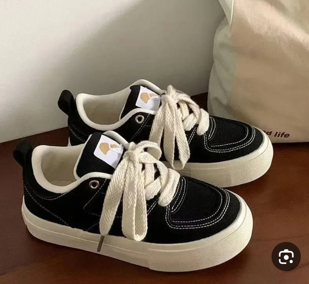 احذيه fashion موديل حديث درجه أولى ❤️‍🔥


**إذا كنت صاحب هذا الإعلان وتريد حذفه لأي سبب، رجاءا أرسل رسالة إلى الدعم الفني**