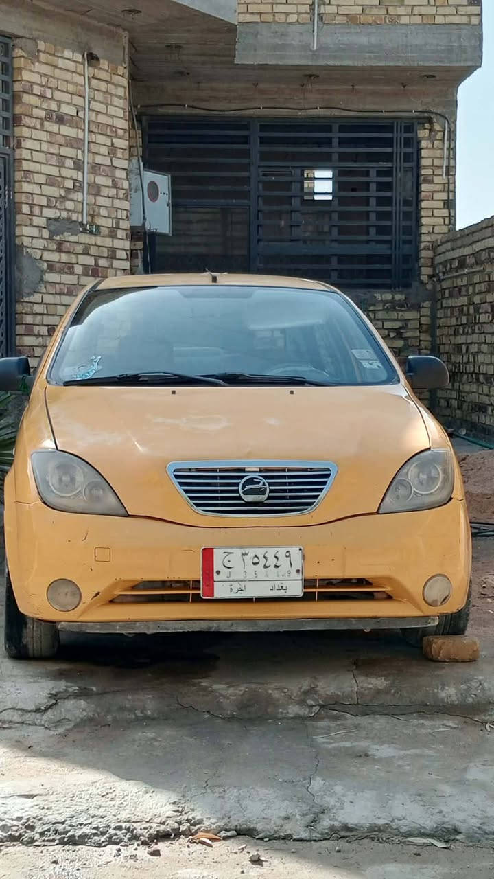 السلام عليكم سياره طيبه للبيع موديل 16 رقم بغداد السنويه ماساقطه جاهزه من كلشي حداديه جديده مشط جديد مكينه جديده كير كلشي مابي سلف جديد كشرها احله من الصوره غرفتها حلوه مكان السياره حله شارع 80 السعر 33وبيه مجال بسيط للاستفسار اكثر اتصل ع الرقم التالي ***********
