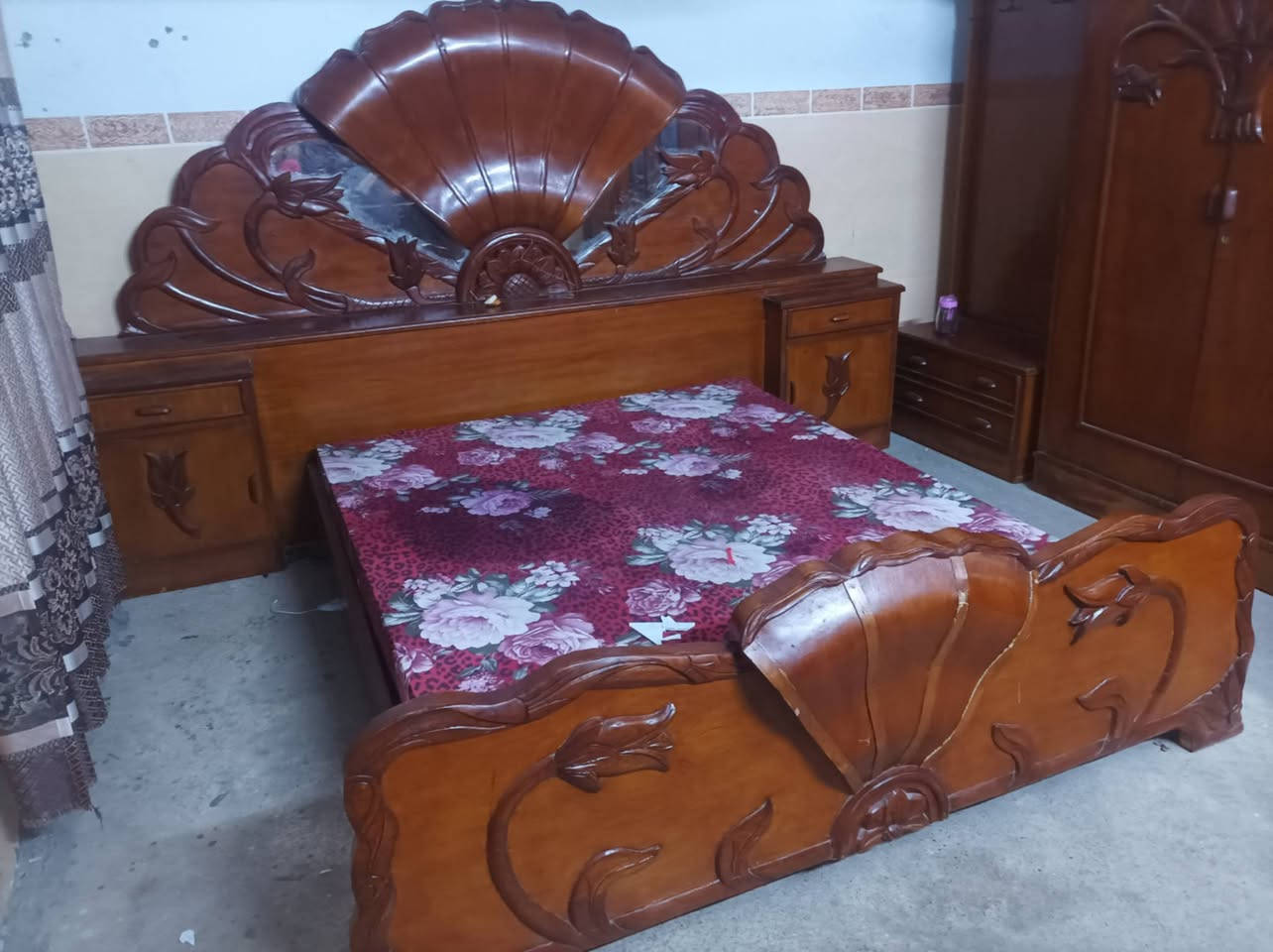 للبيع 550 مع توصيل المكان موصل


**إذا كنت صاحب هذا الإعلان وتريد حذفه لأي سبب، رجاءا أرسل رسالة إلى الدعم الفني**