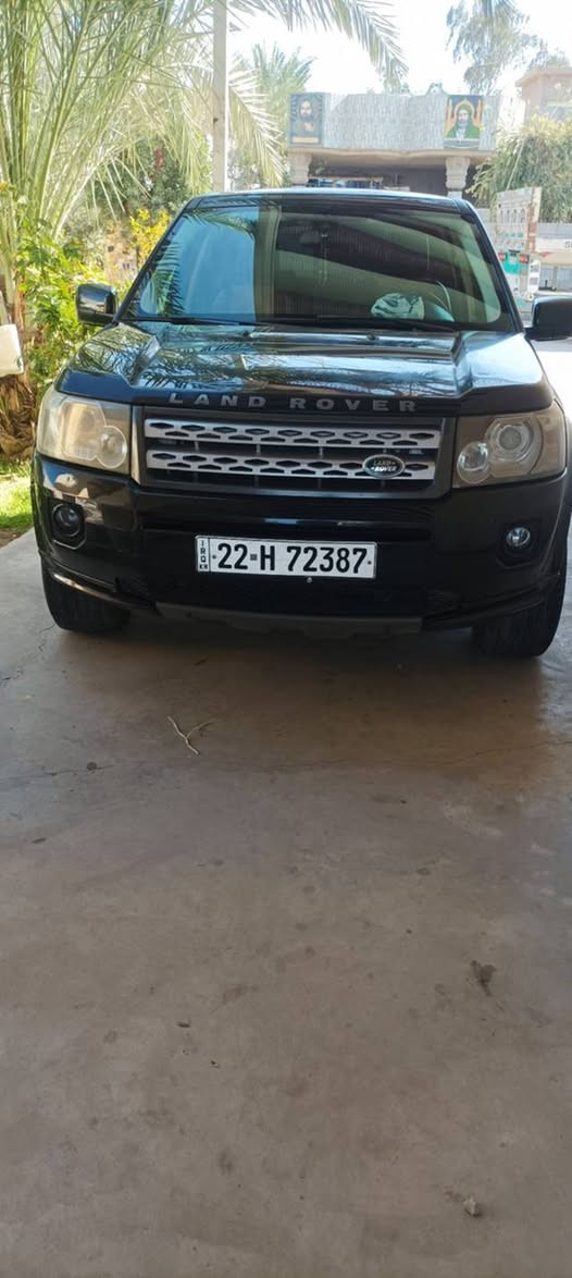 السلام عليكم للبيع سياره رانج روفر سياره خير من الله سياره مكفوله محرك وكير موديل ٢٠١٢ فتحه بلتنته السعر ١٢٠ وبيهة مجال الاتصال ***********
