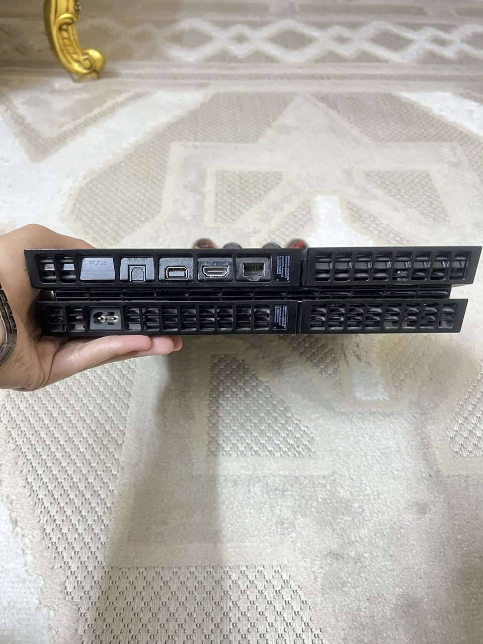 السلام عليكم بلي 4 فات اوربي (قابل للتهكير) نضيف جداً جداً قليل مستخدم لوك ستيكر غير مفتوح ولا داخل صيانة مع جميع ملحقاتة الاصلية تحديثة 9 سعرة 250 الف صعب يتحصل مهكر بهل سعر تفاصيل اكثر خاص


**إذا كنت صاحب هذا الإعلان وتريد حذفه لأي سبب، رجاءا أرسل رسالة إلى الدعم الفني**