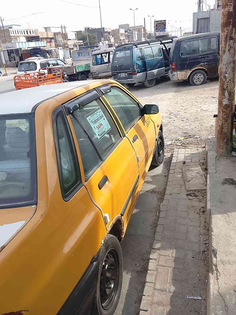 سلام عليكم ورحمه الله وبركاته سايبه للبيع موديل 11 رقم بغداد إنكليزي مصفره هيهة  وغرامات سنويه الحد30 مكينه كير شواصي مكفولات كهربائيات كلها شغاله سياره مال شغل حلوه وكامله بيه نقوصات بصيطه فقط سياره متروكه صار شهرين هيج بس هيه خير من الله السعر 21 للمكان بغداد المعالف التصال ***********
