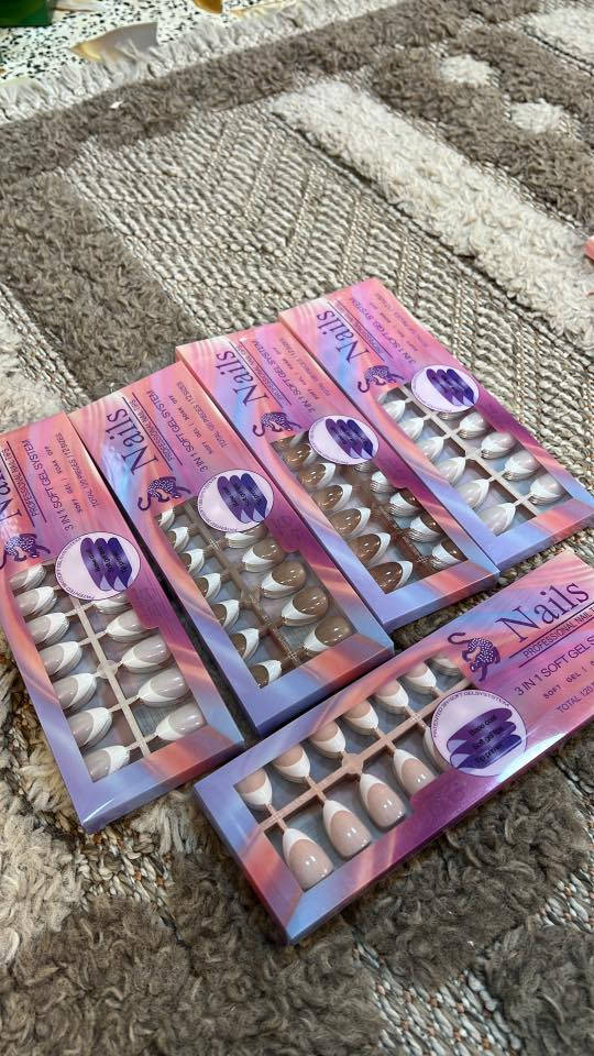 حبايب اوفر الكم كلشي تحتاجونه من عنايه وعطور وايضاً متوفر توصيل كل محافظات العراق للاستفسار واتساب ***********
