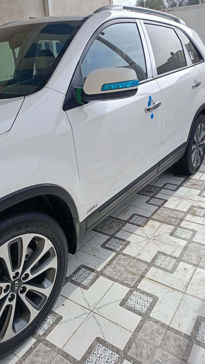 سلام عليكم سياره كيه سورنتو خليجي فور ويل 2014 مكفوله كفاله عامه حتى الدعاميات مكينه 6 سرندر مكينه وكير شرط ما مفتوحات فول الموصفات ماعدا البنراما دواخل عسلي ويل كروم حجم 19 السعر 195 الرقم *********** باسمي رقم كربلاء
