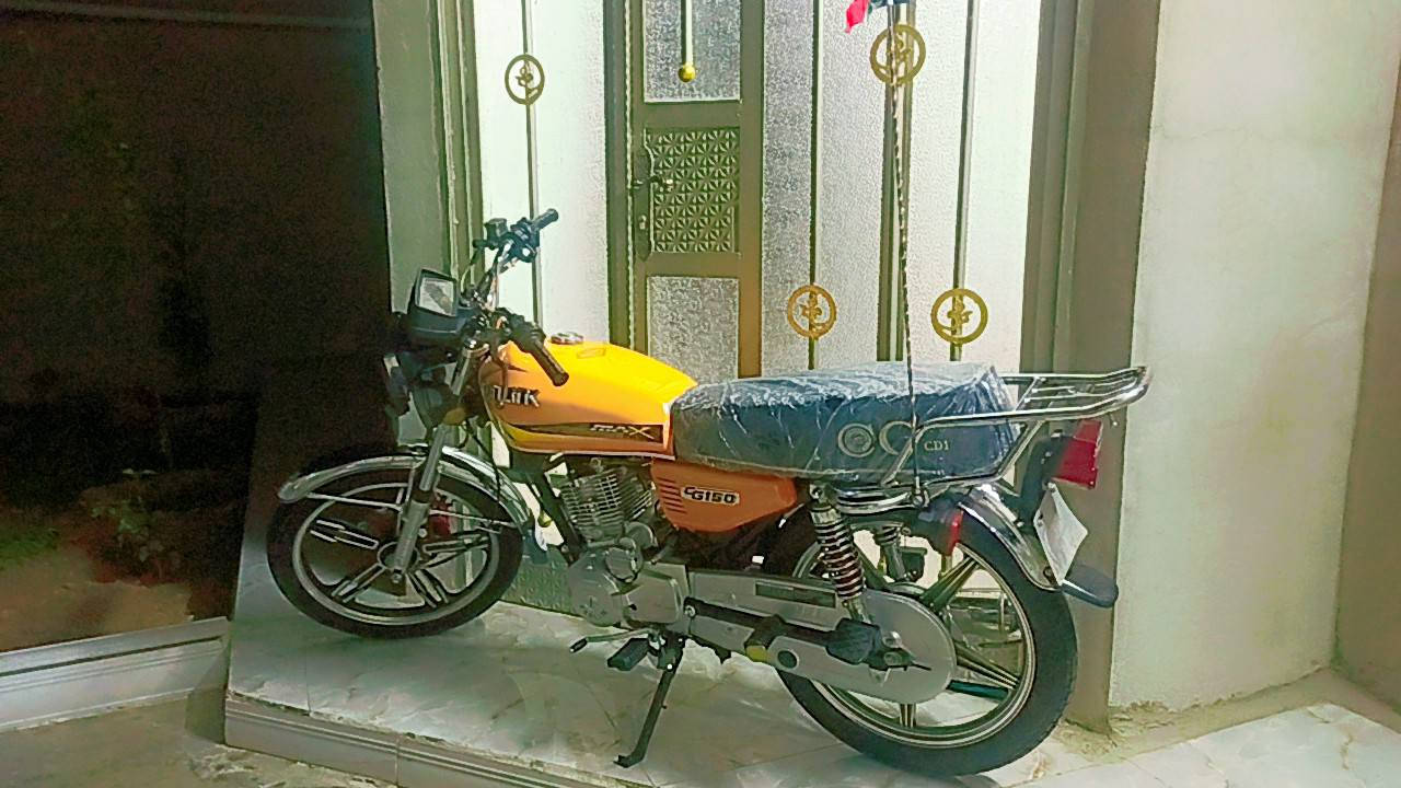 السلام عليكم سونك خمسه كير موديل 2023 محرك مامفتوح كبس كهربائيات كلها شغال سلف لايت  اشاير باتري جديد ماطور نضيف مابي أي عيب سعر 460 بي مجال قليل مكاني كركوك ***********
