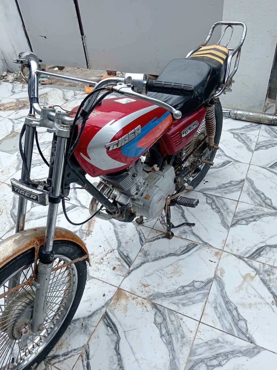 السلام عليكم دراجة تايكر موديل 18 بدون أوراق بس مكفولة من السرقة اني اكفلها دراجة حلوة سعرها 320 وبيها مجال حك الجيه مكاني بعقوبة بهرز***********
