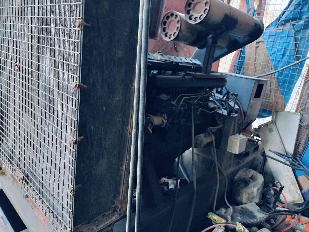 مولدة للبيع – اسكانية KV200 ديزل
🔸 النوع: اسكانية KV200
🔸 الوقود: ديزل
🔸 السعر: 70 ورقة
🔸 الموقع: البصرة – قرب مديرية عاصم بن دلف
المولدة بحالة جيدة وجاهزة للعمل.
للاستفسار والمعاينة يرجى الاتصال على:
📞 ***********
📞 *********** (آسيا)
👤 أبو علي العطار
