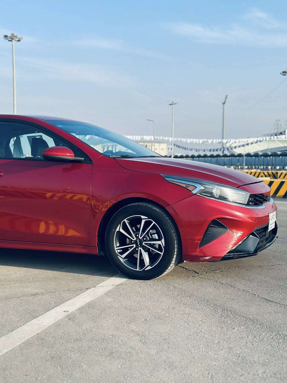 #السلام_عليكم
للبيع  
كيا فورتي 2022
ماشية 42الف ميل 
محرك 2000 دوش
رقم بغداد معوقين
 رادار امامي توقف ذاتي وتحديد مسار 
مانع انزلاق 
حساس ضغط الاطارات 
فول تحكم ستيرن
شاشة اعطال كبيره للتحكم بإيعازات السياره
السياره جديد وجاهزه للاخير 
#الحادث
موضح بالصور 
#السعر 145 ورقه وبيها مجال   
للاستفسار  /‭‭٠٧٧٤ ٠٧٧ ٨٠٠١‬
مكان السيارة/ميسان مركز المدينه
