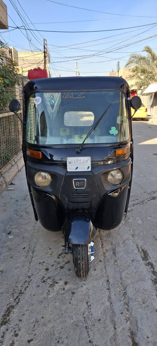 تكتك موديل 2019معمره تعمير عام سعر5ونص وبيها مجال بسيط ***********
