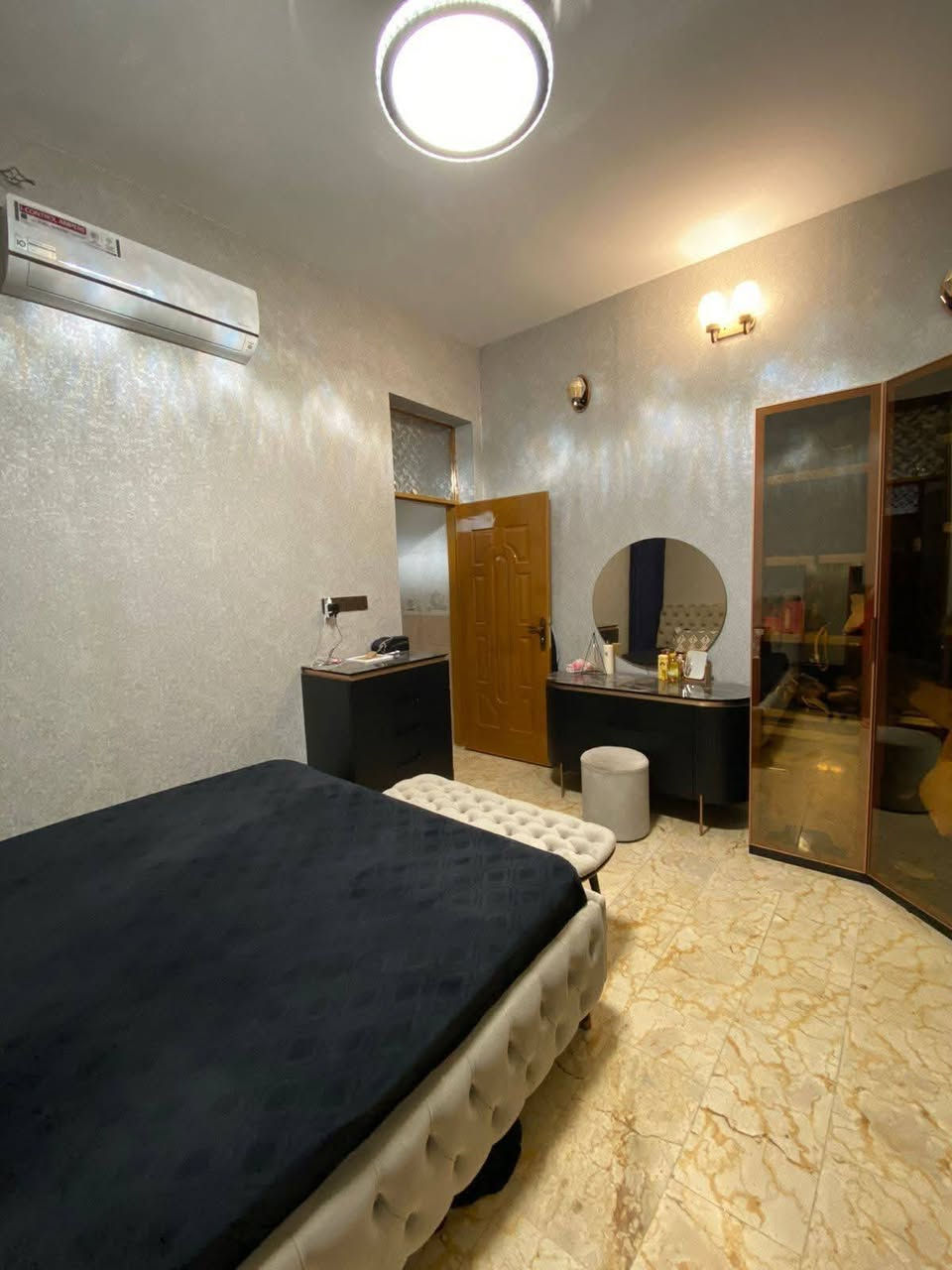 السعر جدا مناسب 🏠دار للبيع مساحة 100م حي الجامعه شارع 10 بناء طابقين حديث ثلاث غرف نوم قطاع 28 مكان مميز جدا 💥لمعرفه السعر اكتب تم 💬
للاستفسار واستقبال العروض والفرص الاستثمارية يرجى الاتصال على الرقم التالي ***********
