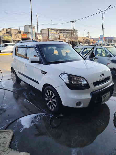 سلام عليكم بيع او مراوس حسب القناعه 
صول موديل ١١خليجي محرك ١٦٠٠ دوش اقتصادي المرغوب
مكفوله من صبغ وتبديل فقط اشخوط قليله 
محرك كير تبريد خير من الله
شاشه كامرا خلفيه تحكمات استيرين
مكان السياره بغداد *********** اتصل وتدلل
