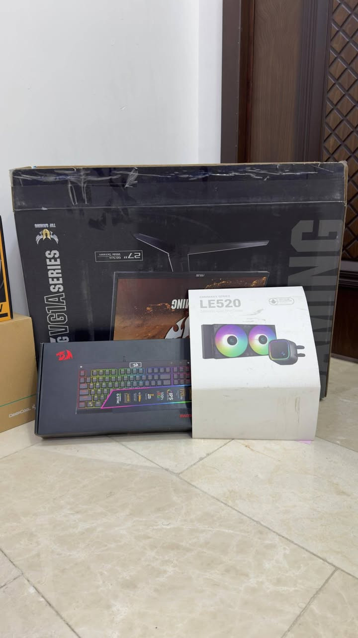 مكلف :
(كيس  + شاشة + ملحقات هدية)

CPU: INTEL I5 12400F
................................................................................
MB :B760 PLUS WIFI TUFGAMING DDR4
................................................................................ 
RAM :G SKILL 2*8 _16 DDR4 3200MHZ
................................................................................ 
COOLER: DEEPCOOL LE 520 LUQID COOLER
................................................................................ 
GPU :RTX GEFORCE 4060 TI 16GHZ MSI VENTUS
................................................................................
PS :700W +80 PLUS FSP HYPER K
................................................................................
STORAGE: NVME GEN3*4 NM620 LEXAR 1T
................................................................................
CASE: DARKFLASH DLX21 3FAN
................................................................................ 
MONITOR: ASUS TUFGAMING VG1A
27INCH
IPS
2K
170HZ
1MS RESPONSE TIME
................................................................................
كراتين كل القطع متوفرة" الحاسبة نظيفة كلش مال  موظف ومتروكة 
السعر :(((( 1.500.000 الف دينار )))) وبيها مجال
السعر شامل الكيس والشاشة  والملحقات كيبورد ماوس ريدراكون..
مكان نجف وتوصيل والنقل موجود مجاني


**إذا كنت صاحب هذا الإعلان وتريد حذفه لأي سبب، رجاءا أرسل رسالة إلى الدعم الفني**