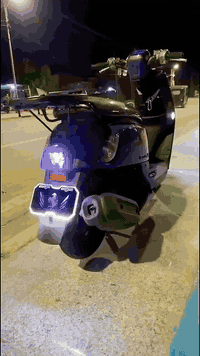 سلام عليكم
(ماكس بوليس120)

ماكس بوليس مسطره حديث 2012 مكينه 49 مامفتوحه دراجه خير من الله كفرات بنفسجي اصلي دراجه ختم واحد ويه المكينه مابيه نقص شغل واطلع مكينه ناعمه مكان واسط قضاء حي
متواجد واتساب
***********
