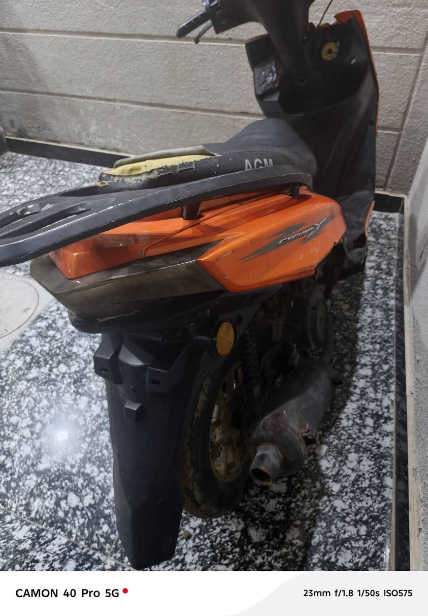 اسلام عليكم للبيع
دراجه لسكنس صيني حديث  دراجه كلشي يشتغل بيه سلف كهربائيات كامله مكمله دراجه صوته ناعم خير من الله فقط عوزه بلك + تنضيف كا بريته فقط أنه ما فارغ جا سويته سعر ١٧٥ مكاني بصره قضاء المدينه هاذه رقمي *********** شراي بيه خير ويدللل
