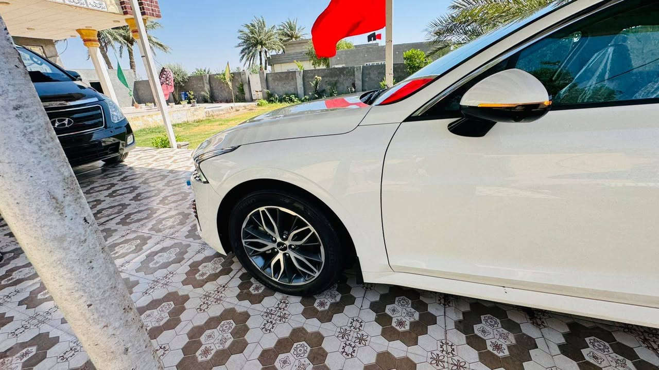 سلام عليكم للبيع K5 خليجي
موديل 2023
ماشيه/40 ألف
فول مواصفات 1/1
بانوراما 
مري شفط 
كشن كهرباء
كامره اماميه
كامره خلفيه 
كامره جانبيه +محيطية
رقم أربيل
ويل كروم 
وبعد مواصفات هواي
العنوان واسط الزبيدية
الستفسار /0780037815


**إذا كنت صاحب هذا الإعلان وتريد حذفه لأي سبب، رجاءا أرسل رسالة إلى الدعم الفني**
