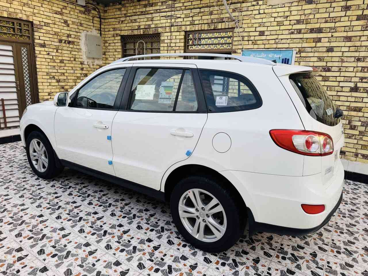 السلام عليكم ورحمة الله وبركاته ..
سنتافي خليجي موديل 2011 رقم بصره الدولي سنويه مجدده لغاية 2029 هزه جديده فول مواصفات محرك 2400 دوش شرط مامفتوح 7 راكب تبريد 3 قطع فتحه مرايات شفط تحكم استيرن حساس خلفي شغال دبل سويج سياره مكفوله عدا تبديل جاملغ وبنيد اصليات نفس لون بدون صبغ لا طخات لابارد لا خياس كير ومحرك وحداديه وتبريد كله عالبلاد فول كهربائيات سياره جاهزه وجديده السعر 132 مكان السياره الناصريه مركز المحافظه ***********
