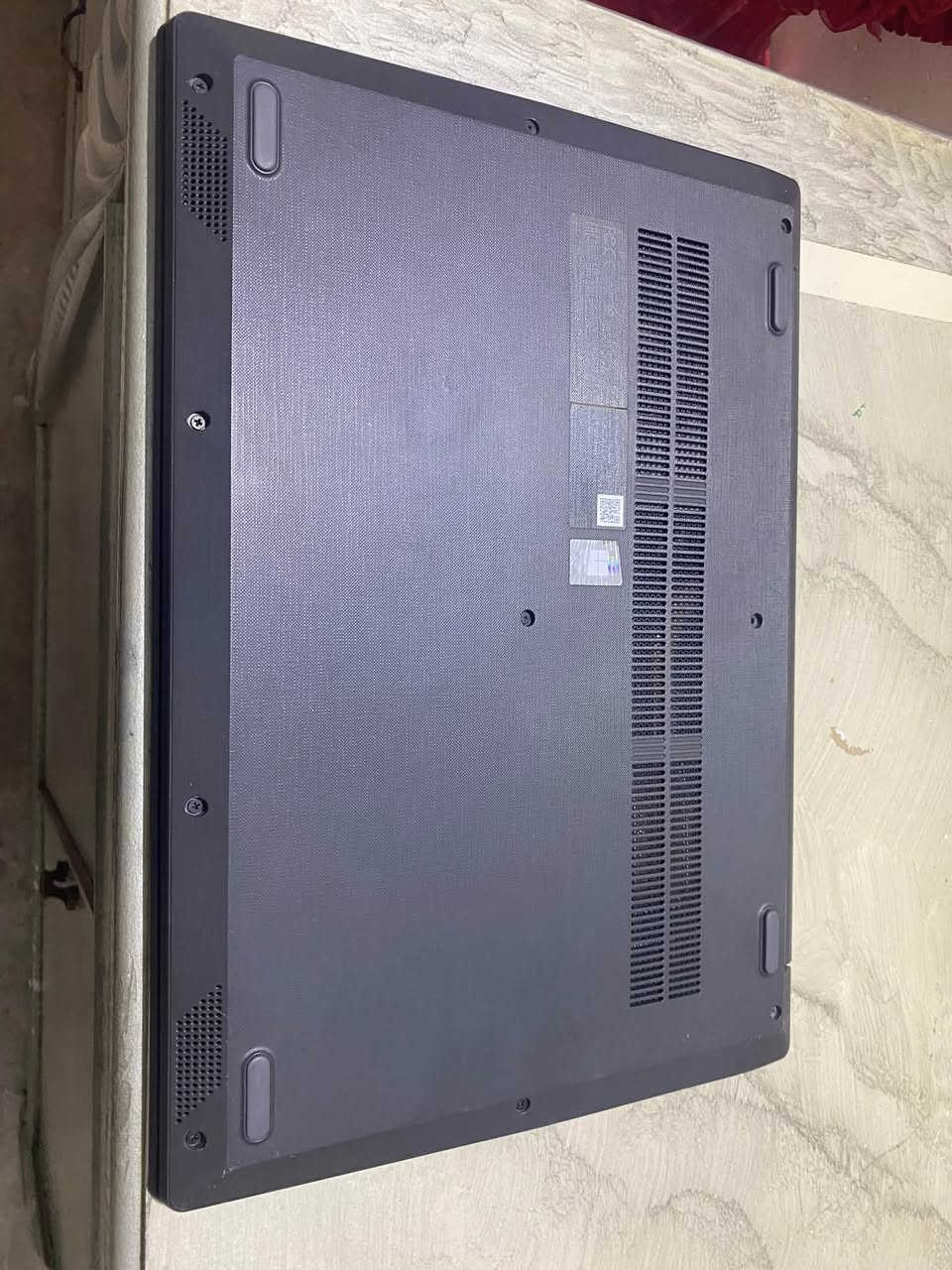 لابتوب لينوفو v-15
الجهاز بمعالج انتل i3 core جيل عاشر بسرعة 1.20GHz 

الرام 8gb بسرعة 2666

الذاكرة 256 من نوع ssd السريع جداً

الشاشة بدقة (1920- 1080 FHD الوانها جميلة جداً حالة اللابتوب نظيف جداً مستخدم فترة بسيطة للدراسة فقط.

السعر 275 وبيه مجال للشراي.


**إذا كنت صاحب هذا الإعلان وتريد حذفه لأي سبب، رجاءا أرسل رسالة إلى الدعم الفني**