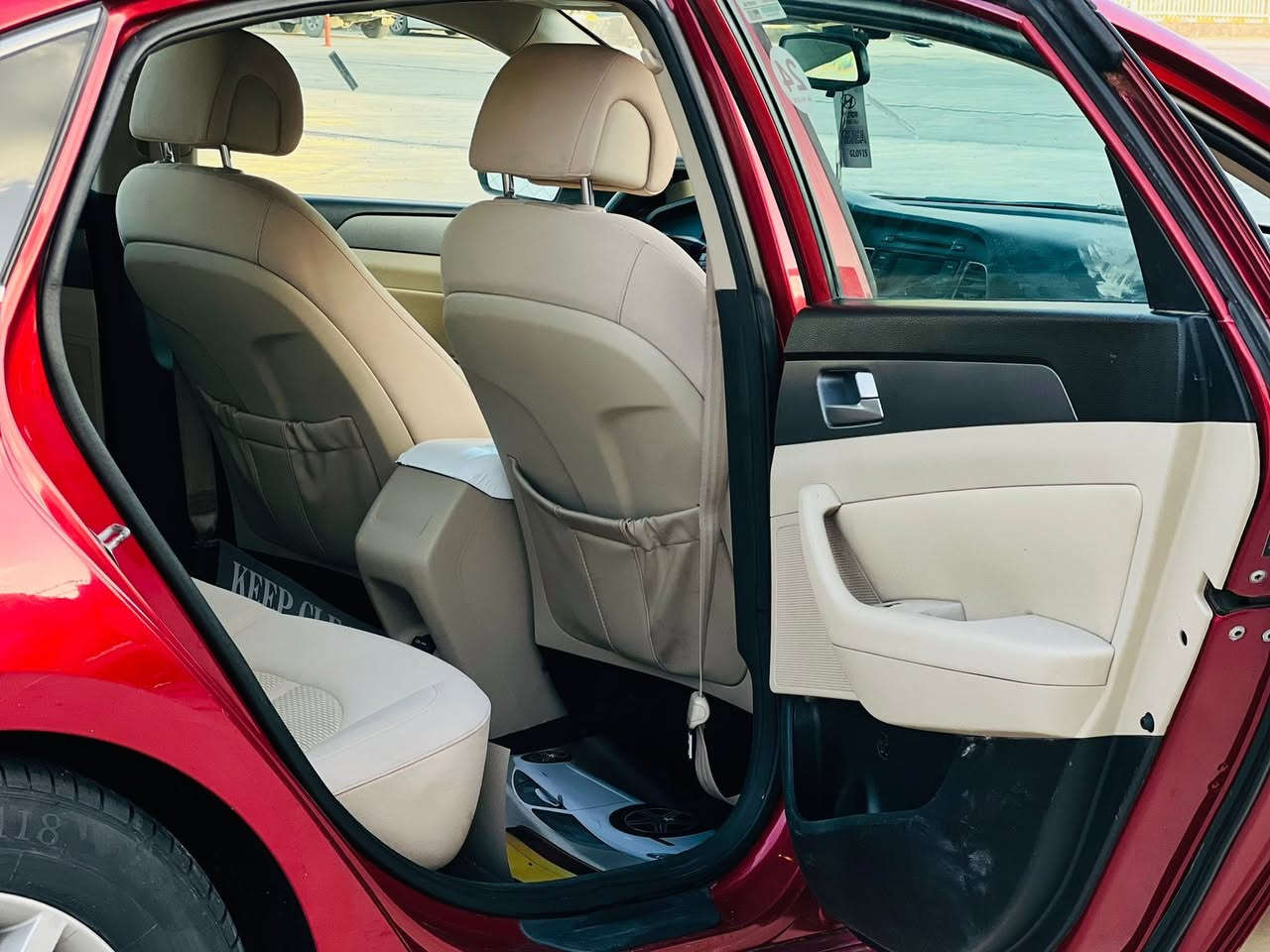 سلام عليكم 
اللبيع  
سوناتا موديل 2015 رقم ذي قار  حره مشروع وطني  تحويل ثاني يوم 
وارد امريكي ضررها بنيد صبغ فقط  
مواصفات سياره  (سبورت )
شاشه حجم وسط 
كامرا خلفيه 
تحكمات ستيرن كامله 
كشن كهربائي 
ويل كروم 
محرك 2400 
نضام ايكو اقتصادي
لايت زنون عالي ناصي
سياره جاهزه وجديده الاخير 
كير محرك تبريد تخم تاير حداديه جاهزه الاخير 
# مكان - سياره - ناصريه 
السعر 106  وبيه مجال 
الاستفسار أكثر ***********
