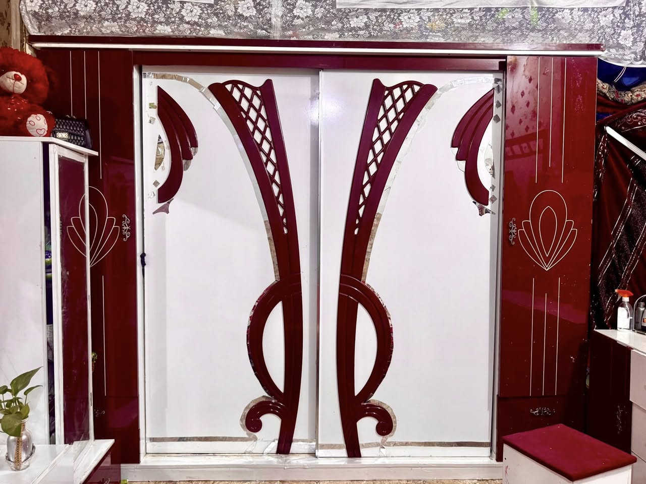 غرفه تركيه 10 قطع ثاني شده الغرفه كلش نظيفه والله نظافتها 90‎%‎ سعرها 450 وبيها مجال المكان بغداد البلديات ***********
