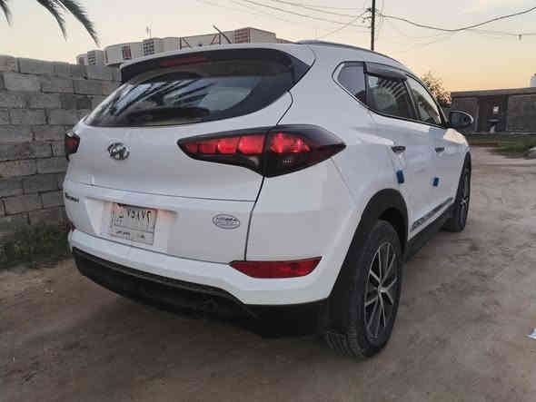 السلام عليكم
توسان 2017 وارد خليجي شركه الكاصد 
رقم بغداد تحويل ثاني يوم 
كير محرك مكفولات بدون فتح ع شركه 
مكفوله من صبغ وضربه وفتح وتبديل عده باردين صغار 
تبريد دفئه قطعتين 
حداديه جديده 
تخم تاير جديد 
امري شفط +اشاير 
اكشانه جلد 
مال جناي مانقصه كلشي 
السعر 174 وبيه مجال حك الجيه 
المو شراي لا يتعبني 
عنواني بغداد 
***********
