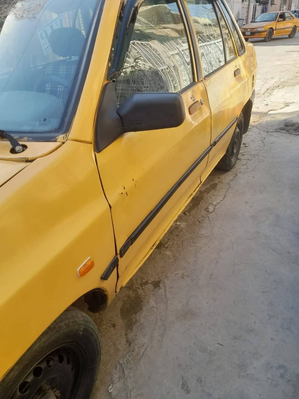 سلام عليكم سايبا موديل 2012 سنويه عضم عاج
سياره  من كلشي جاهزه بس مكينه تبخر كيره جديد جدر جديد
رقم احمر عنوان بغداد البلديات
سعر 10 أوراق
رقم ***********
