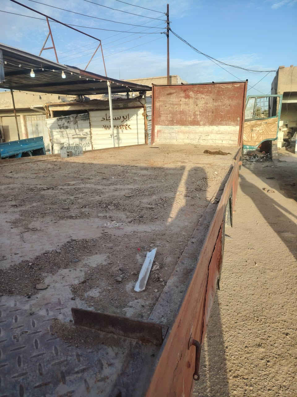 السلام عليكم
سطحه للبيع طول 7وربع نضيفه كلش
مكاني بابل _المسيب
للاستفسار الاتصال على الرقم ***********
***********
