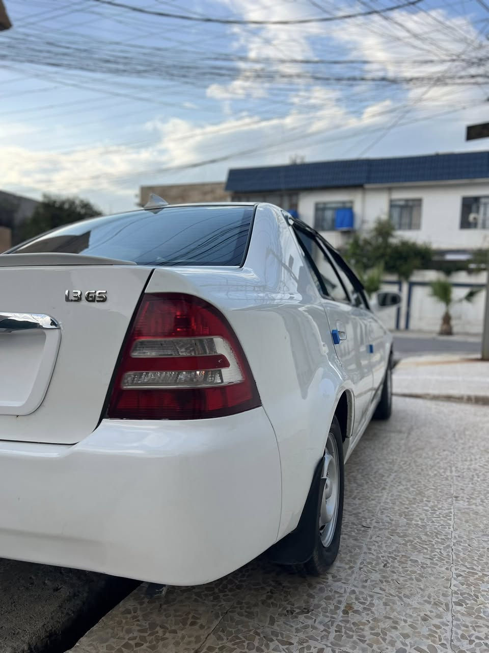 السلام عليكم 
للبيع موديل 2013 قصه حديثه 
كير ومكينه شرط 
رقم الماني سنوية عظم 28 
طخم تاير جديد 🆕 
داخل اسود 
ماشية 190 
شرعي بل موصل شرط تحويل 
بدون صبغ او ضرر فقط مكان كرت وبارد كم مكان 
كابون بيها ورقي شغال كبل تفول شرط 
وباقي سياره خير من الله 
والسعر 55 وبيها شويه مجال لشراي 
*********** واتساب موجود 
موصل حي البكر
