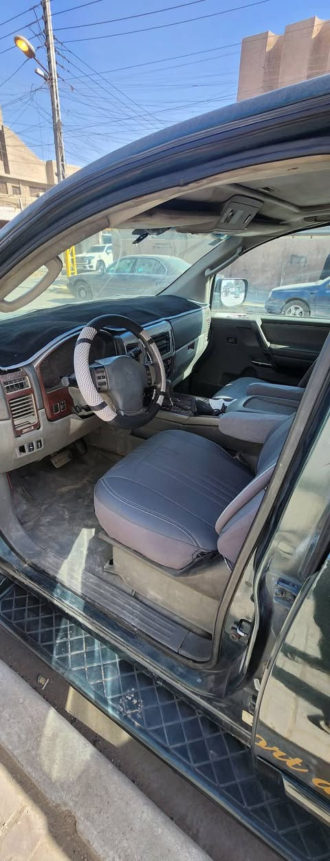 سلام عليكم الغالين للبيع نيسان ارماده 2008 سياره كير مكينه 5600 المرغوب وكهربائيات  بلادي ومكفولات  سياره مصبوغه حزام بيها ضربه بجاملغ الخلفي  بس سياره حلوه وغرفه جديد مدوشمها كاعيه جلد سياره 7 راكب رقم بغداد بسمي مشروع وطني سنويه جديده السعر 75 وبيها مجال بصيط مكاني بغداد للاستفسار اتصل ***********. سياره بيع او مروس وفرق محتاج
