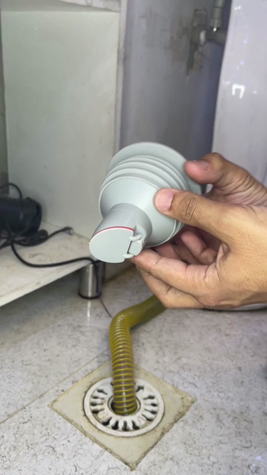 مرەجەعی گەلی بۆ رێگریکردن لە بۆنی ناخۆش و کەفاو و ئاوی پیس بێتە ناو ماڵەکەتەوە لە گەلیەکانەوە. 📍ناونیشان:هەڵەبجەی تازە-بازاڕی سیروانیەکان. 📞 ژمارە موبایل:***********-*********** #fyp #foryou #foryoupage #bashdar_shop #بەشدار_شۆپ 
