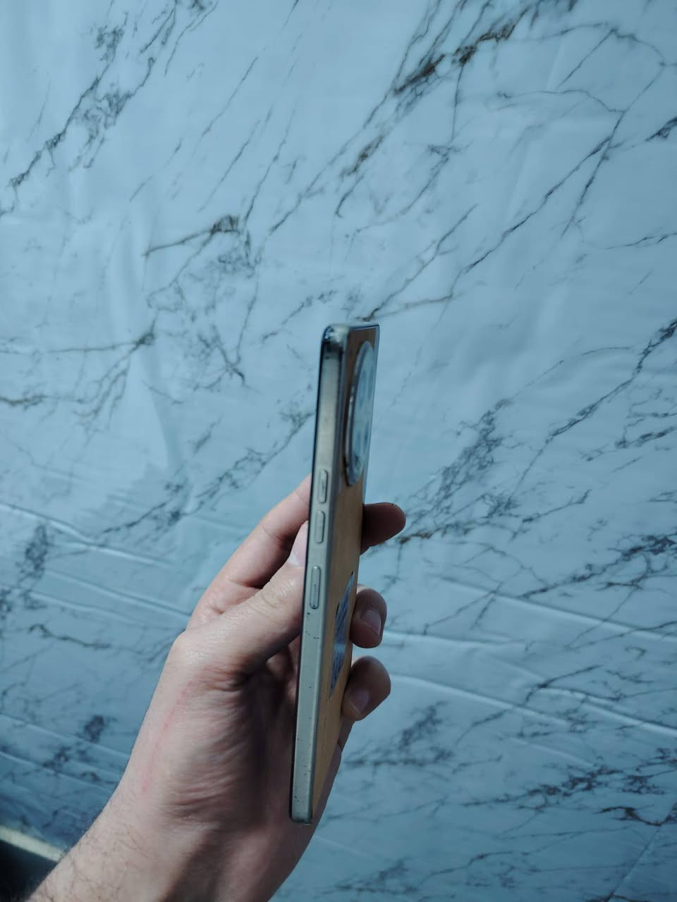 السلام عليكم تلفون تكنو كامون 30 للبيع ذاكرة 256 البطاريه 5000 المغامرة تدعم 100  التلفون مبدل بيه ضهر جهاز نضيف سريع سلس يدعم جميع الألعاب السعر 180 بيه مجال العنوان البصره الحميعات رقم الهاتف ***********
