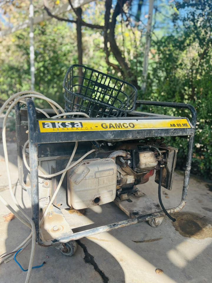 مولده للبيع متروكه *********** بغداد / قرب جسر المثنى
