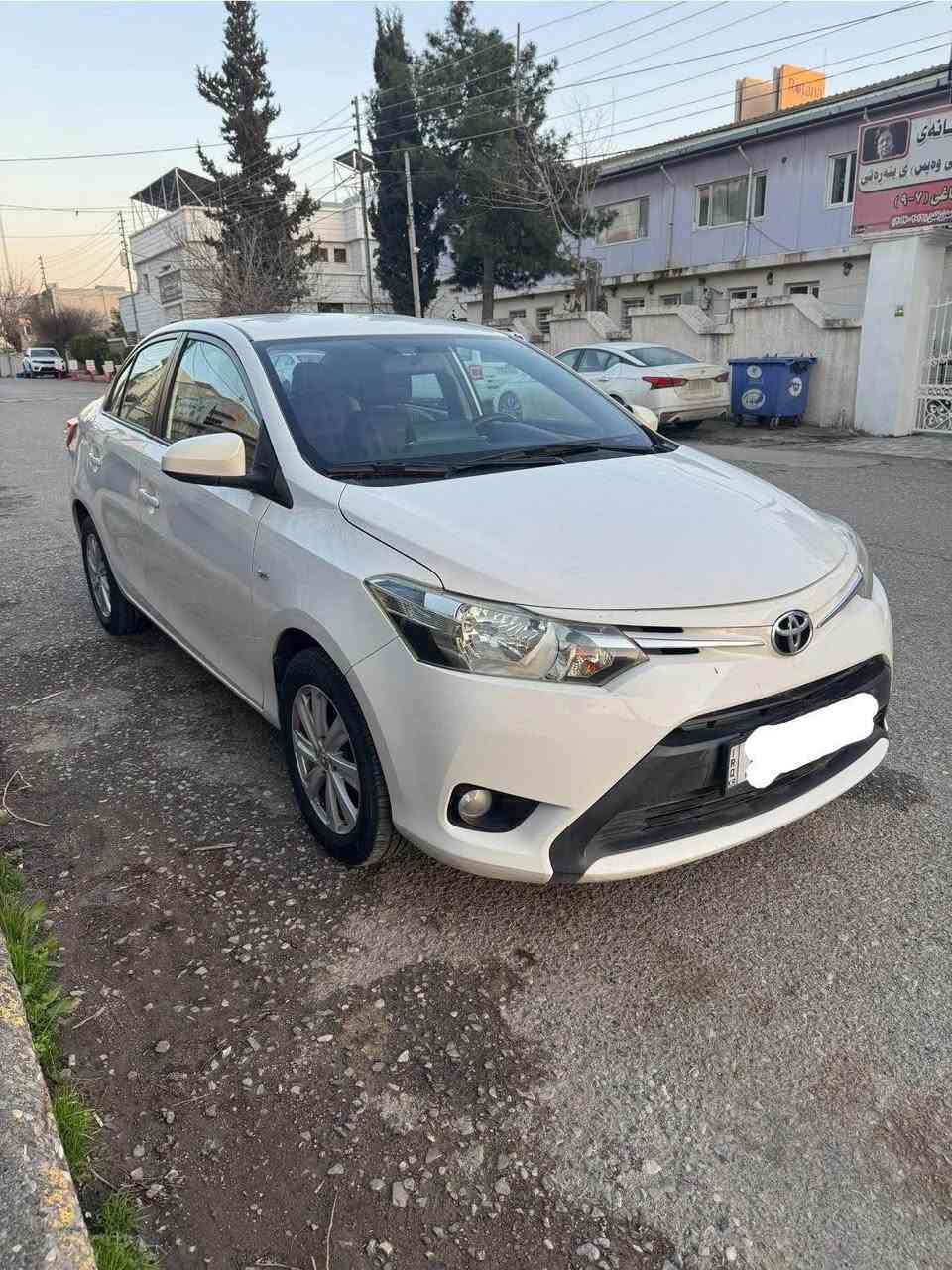 Toyota Yaris 2015  1.5 
 توێتا یارس مەكینە گەورە خلیجی ٢٠١٥ 
گێڕ و مەكینەی بە شەرت سەنەوی تا ٢٠٢٨ تازەیە 
تایە و رەقەم و پلێت و پێش و تەقە و هەموو شتێكی تازەیە  ١٠٤ كم رۆشتووە ،ناو كوشنی كامل تێگیراوە شاشە ئایپاد
رەسمی سۆنەرەكەیم داناوە تەنها ئەو درگایەی بۆیاخە بە شەرتی ١٠ وەستا چاڵ و كارت و شوخت و تەرزە و شتی نیە و بە شەرت 
.
نرخی 112$ گەڵا و 
معامەلەیەكی كەمی تێدایە
بۆ پەیوەندی
*********** السليمانية, العراق
