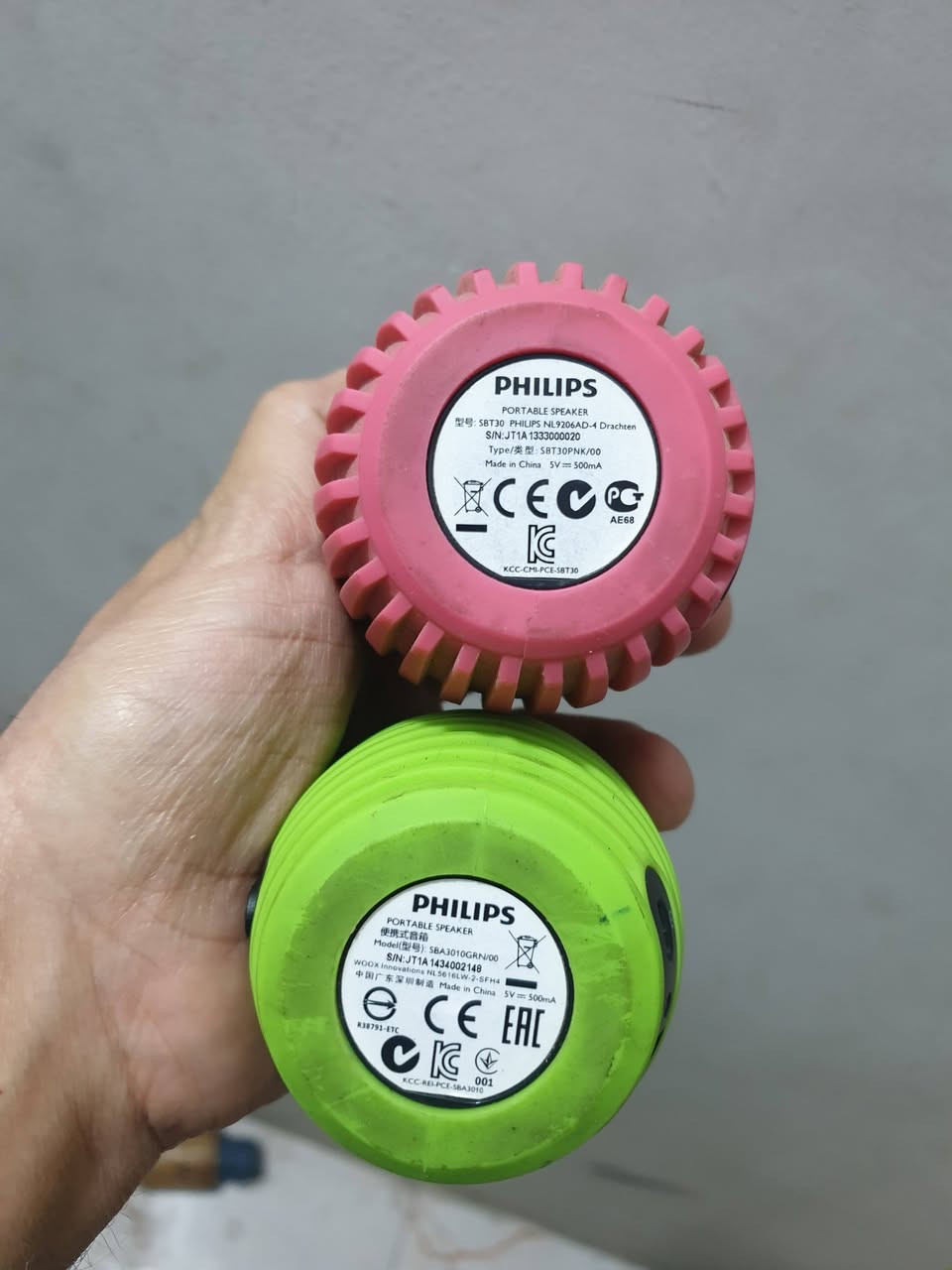 زوج سبيكرات PHILLIPS اصليات واحد بلوتوث شحن اتصال اتصال موبايل والثاني شحن اوكس اثنيهن ب15 الف مكاني الاعظمية ***********
