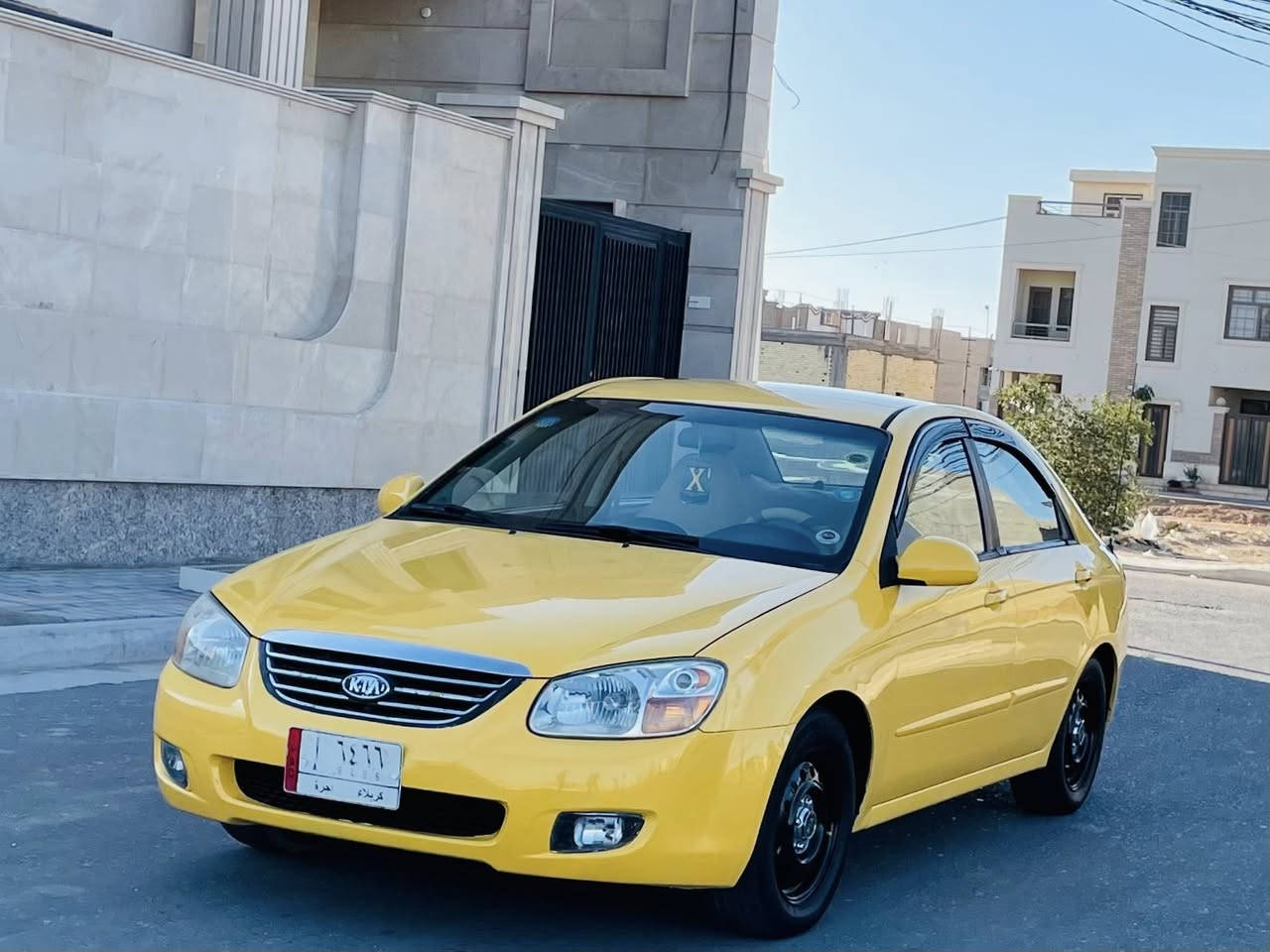 سلام عليكم البيع سبكترا موديل 2009 وارد امريكي مكفوله كفالة عامه حته من الفتح سيارة جديده وجاهزه من كلشي تبريد ثلج حدادية تخم تاير كير ومكينة 2000 دوش مكفولات هيه غرامات مصفره سيارة أحله من صور السعر 85 الأستفسار علا رقم *********** مكان سيارة كربلاء
