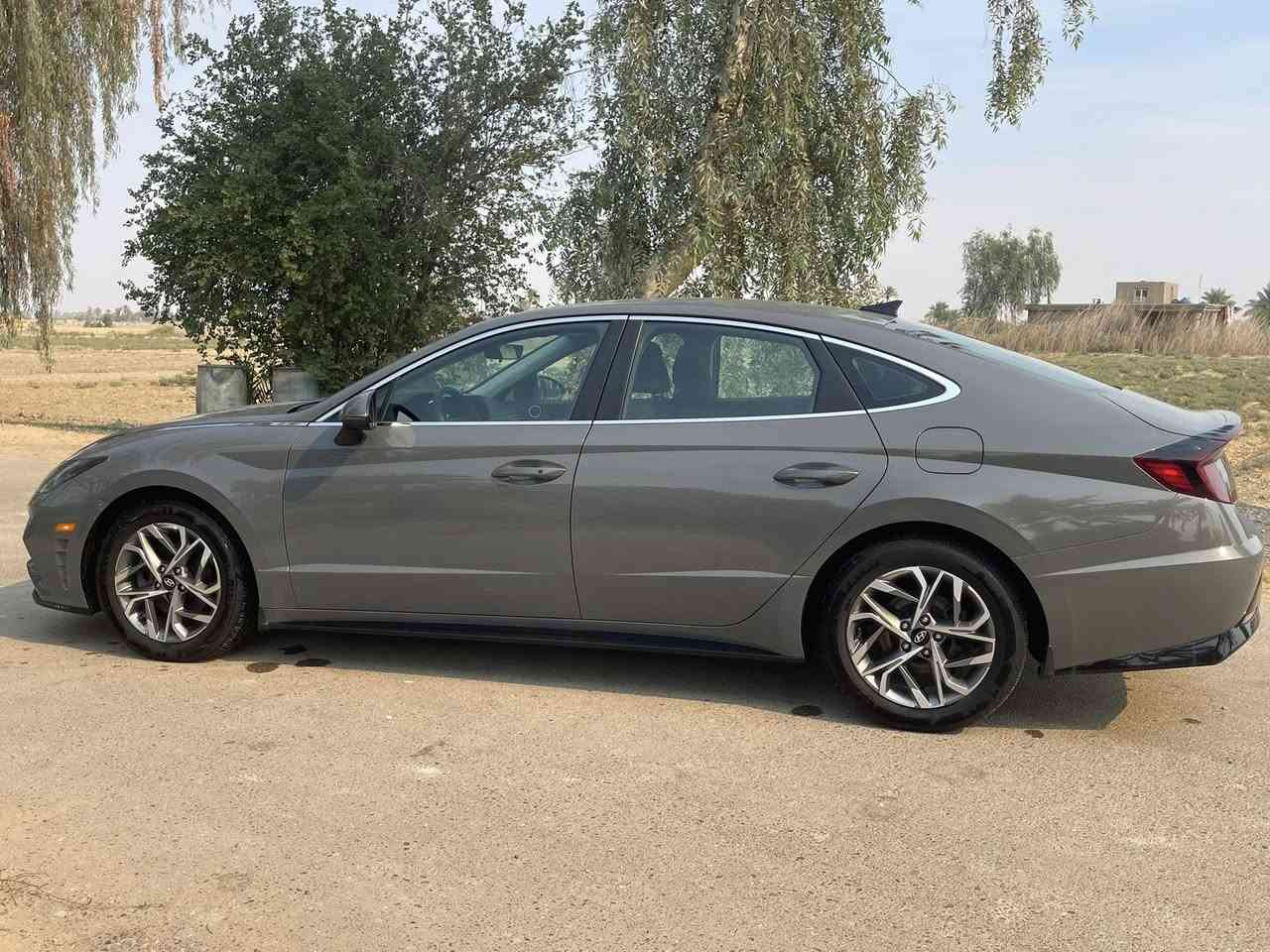 للبيع سوناتا 2023SEL فول مواصفات عدا الفتحه رقم اربيل شرط التحويل                         
لون مميز
مواصفات
بصمة 
تشغيل عن بعد
بصمة ابواب
كشن كهربائي
كامرة دواره 
رادارات جانبيه وخلفيه واماميه
لايت 3عدسات
ويل كب
اشاير بالمري
بك لايت لد
فتح الجنطه ذكي
سياره حادثها فقط رصعة بالبنيد وتم تعديلها ع البارد
وبيها كلير من امريكا 
سعر 162وبيها مجال
مكان بغداد الجادرية او واسط الزبيدية
***********واسط 
***********بغداد
