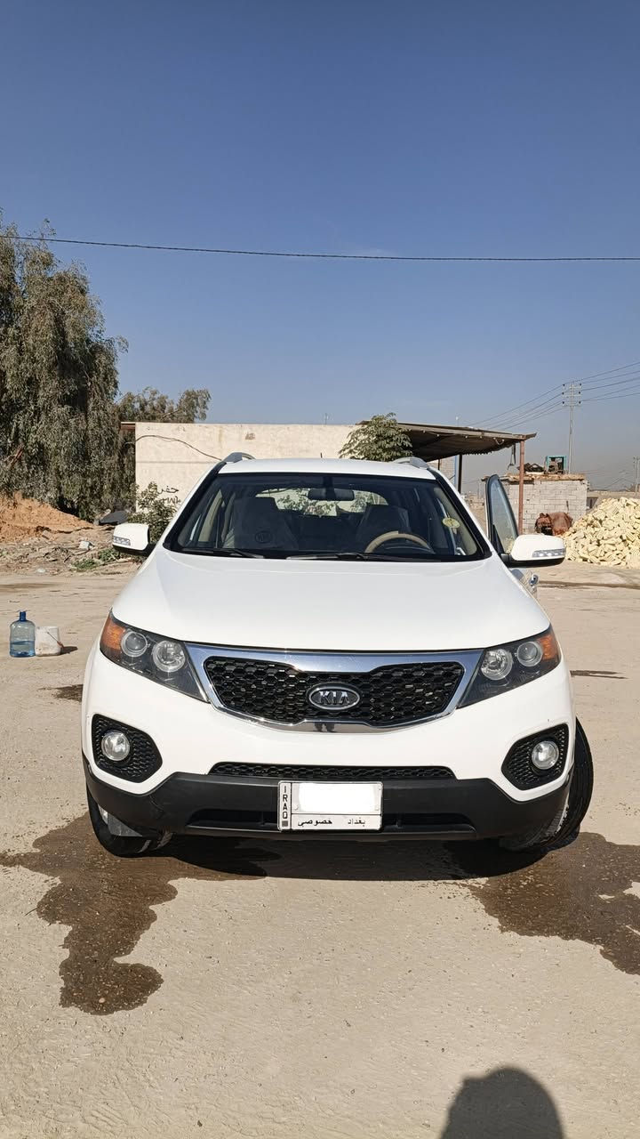 سلام عليكم سورنتو 2012 خليجي 2400 (4)سلندر اشاير بل المري تحكم ستيرن مثبت سرعه ويل 18 ثلاث قطع تبريد سبعه راكب   ما شية 160 مكفولة ما عداا الي موضع بل للصورة الأستفسار ***********
