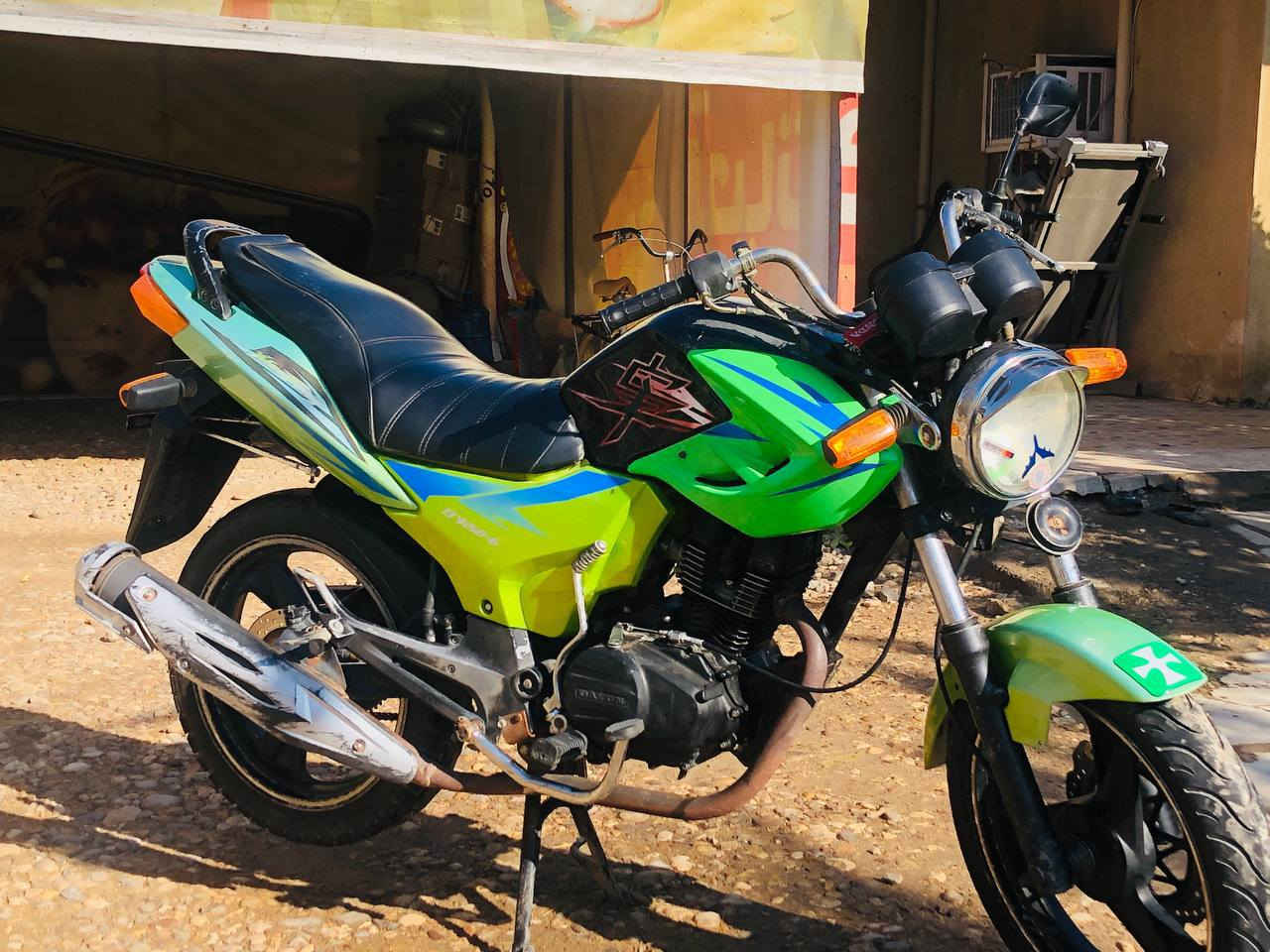 سلام عليكم
دايوان بوندا اوراق كامله كمرك مدفوع بس ترقم محرك خير من الله كهربائيات كامله بريكات كامله دبلات كامله دشبول شغال دراجه رزانه معروفه بعد سعر 675 وبيهة مجال قليل 
ومراوس ترهم شعندك نزل
مكان واسط صويره منطقة الشجيرية  

***********
